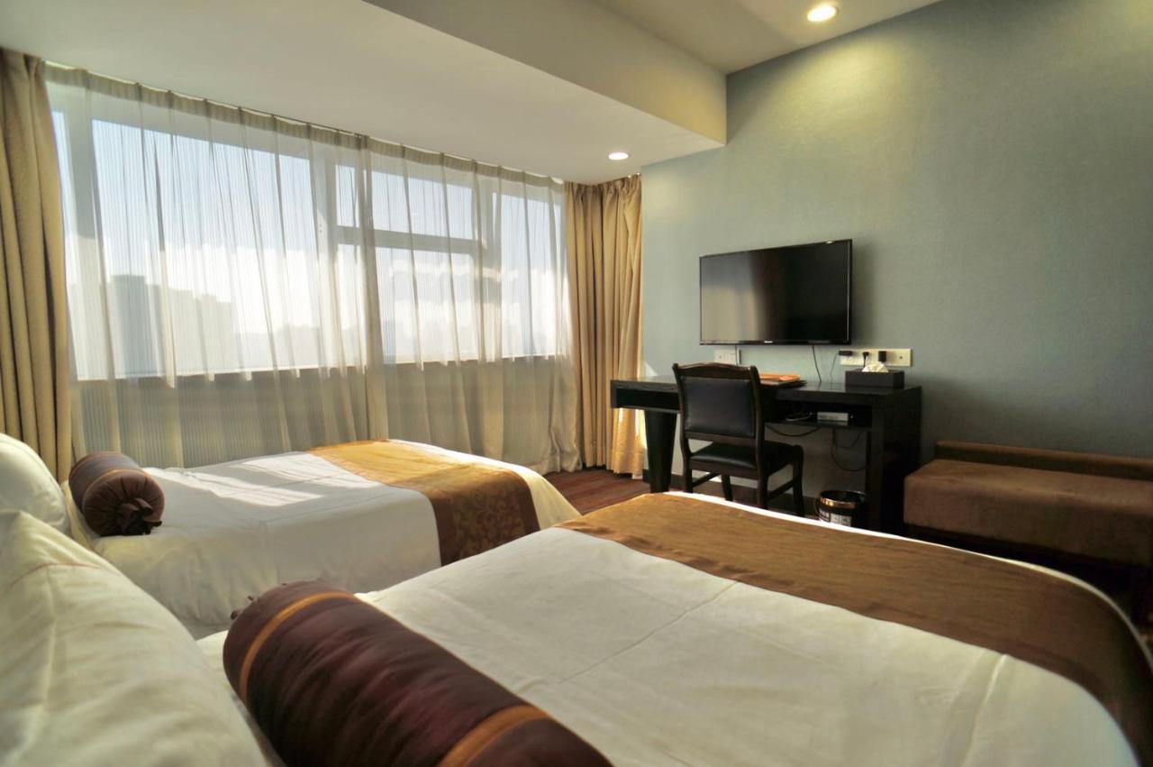 Skyline Plaza Hotel Canton Esterno foto