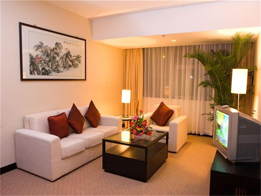 Skyline Plaza Hotel Canton Interno foto